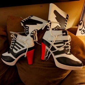 Harley Quinn boots